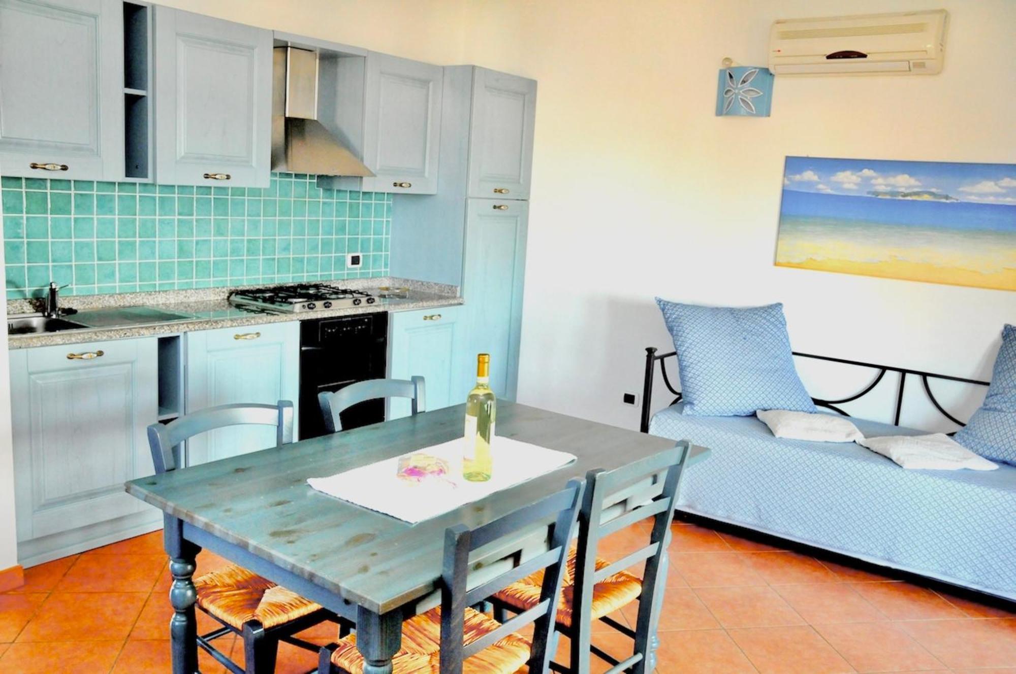 Residence With Private Beach In Marinella Marinella  Phòng bức ảnh